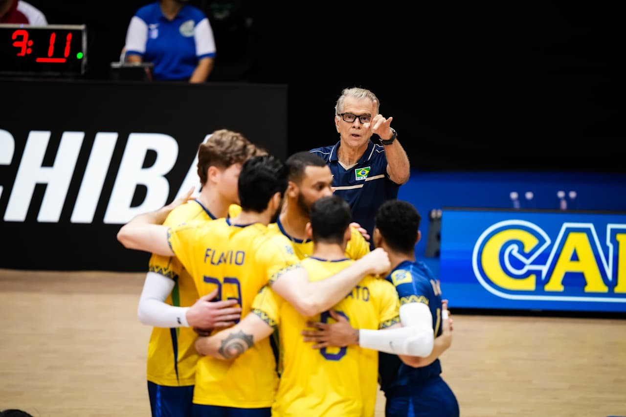Bernardinho convoca seleção para torneios visando Campeonato Sul-Americano em setembro