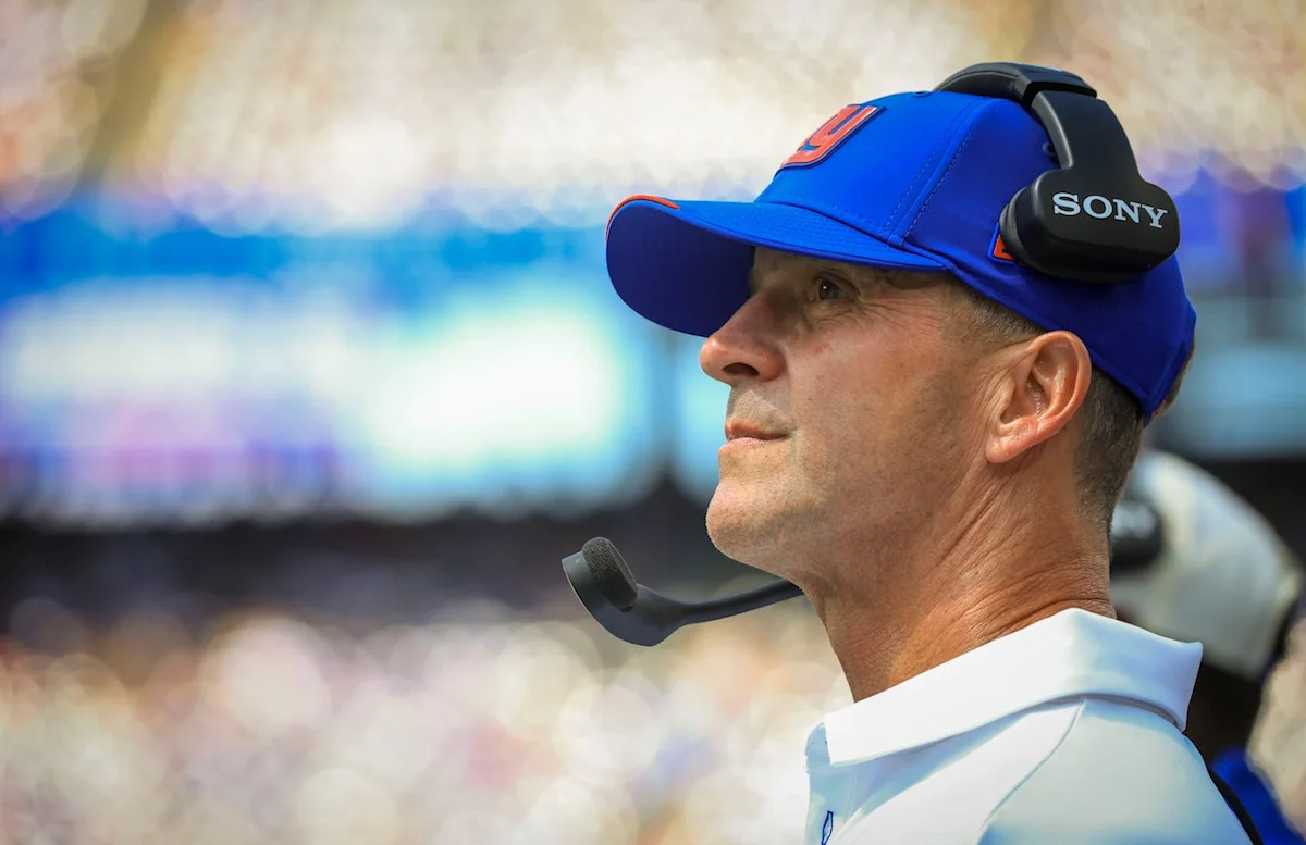 Giants Dominate Dolphins in Preseason: Winston, Phillips Shine as Others Struggle for Roster Spots