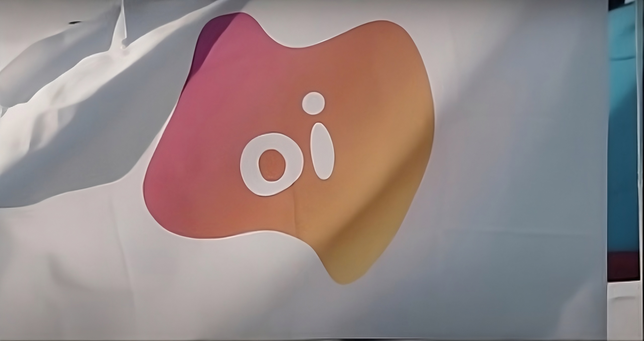 Bilionário vende Oi e mantém 0,02% da empresa