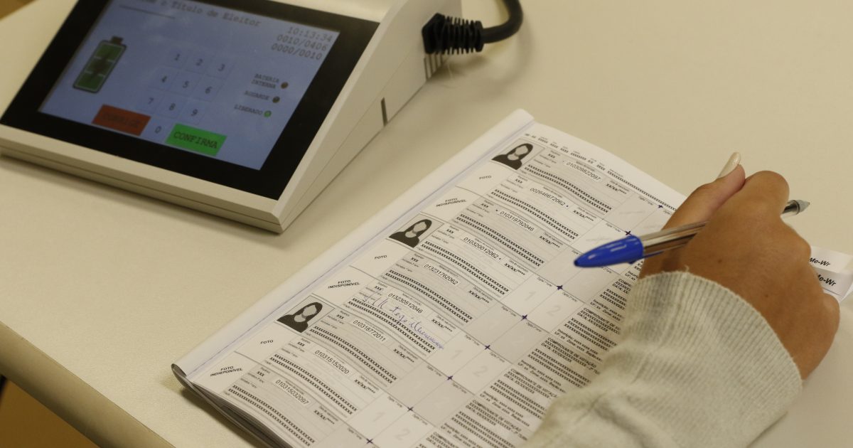 Eleições 2026: Mesários e voluntários podem ter até 6 dias de folga remunerada