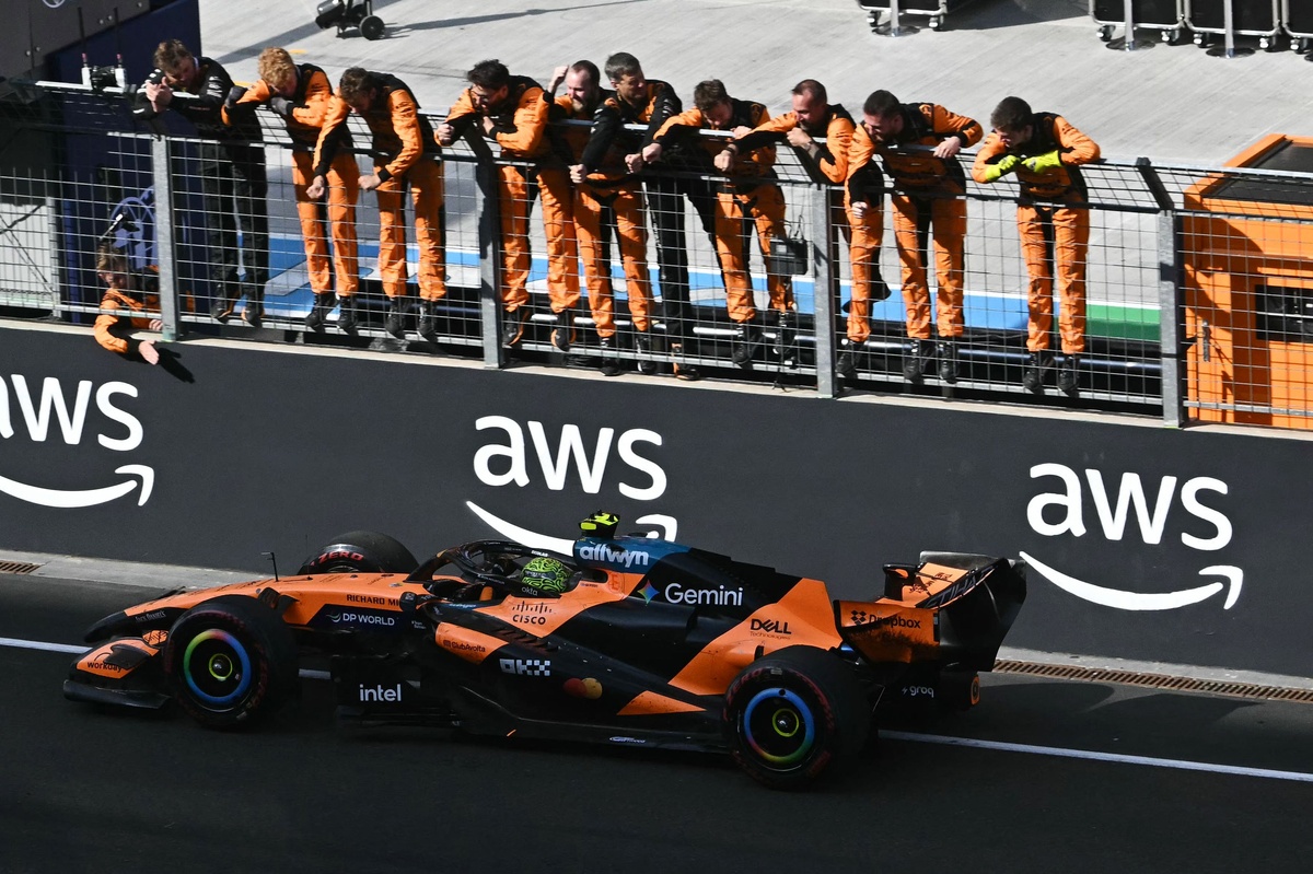 Norris Wins Hungarian GP After Verstappen and Antonelli Battle Behind